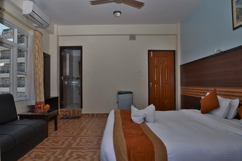 Hotel Point Pokhara Exterior foto